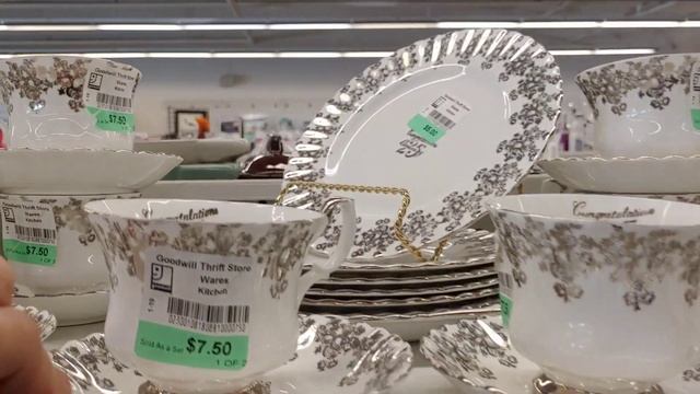 Как экономить в Канаде. Поход в Goodwill в Канаде. Мы в Канаде. Thrifting Canada. Канада иммиграци смотреть онлайн