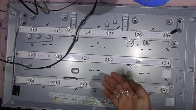 LG 32LB561V-ZE ремонт подсветки и уменьшение!!! смотреть онлайн