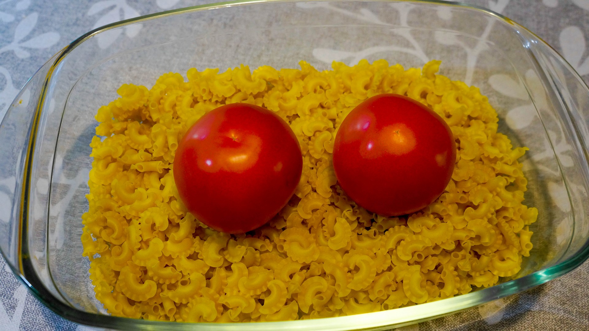 Макароны больше не варю, а готовлю только так! Макароны с сосисками и помидорами в духовке. смотреть онлайн