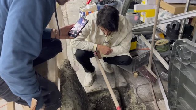 UNE PISCINE DANS LA CAVE ? ( @MARVINAtmossvert chamboule nos plans ) - EP130 смотреть онлайн