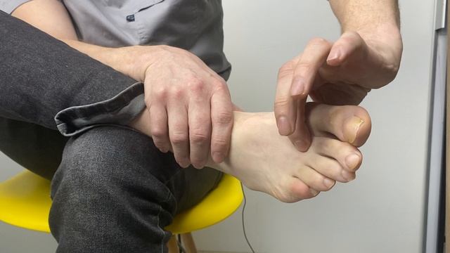 Упражнение - разрабатываем пальцы ног при вальгусной деформации смотреть онлайн