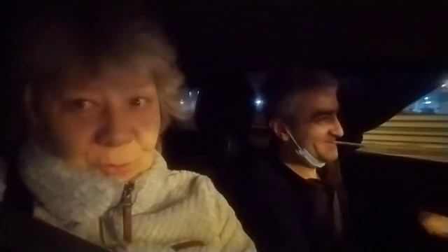 Отлично заработали, весело едем домой, заехали купить пожрать!)))🙊 смотреть онлайн