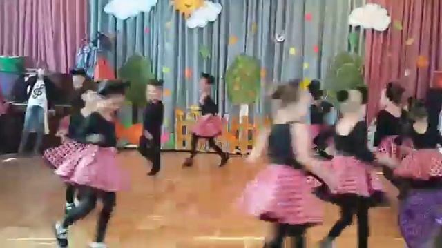 Танец черного кота смотреть онлайн