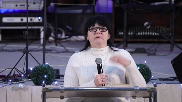 Воскресное служение 13-12-20 г. "Всеоружие Божьего воина". Проповедует Сухина Галина. смотреть онлайн