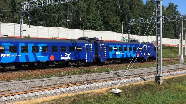 7 вагонов! Электропоезд ЭП2Д-0084 Рэкс. смотреть онлайн