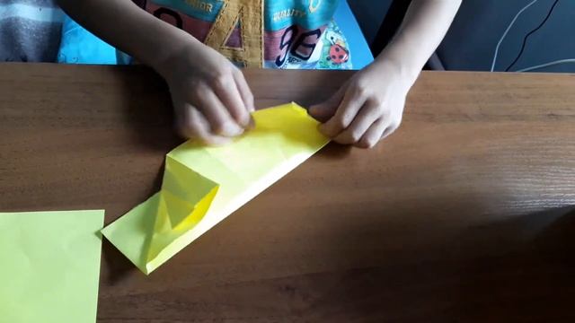 Как сделать диванчик из бумаги? Ответ в этом видео? смотреть онлайн