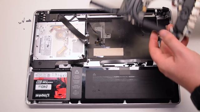 2011 Macbook Pro 15" A1286 Left and Right Speaker Replacement смотреть онлайн