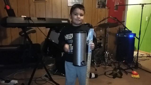 Fidel Daniel BLANCARTE con su guiro FANTASIA MUSICAL смотреть онлайн