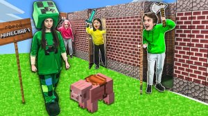 ГОРОД Minecraft - Злой КРИПЕР Поймал Нас В Реальной Жизни!!