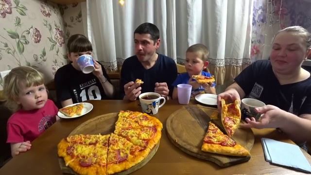мукбанг/ домашняя пицца из того, что есть в холодильнике смотреть онлайн