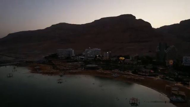 Мертвое море Ен Бокек смотреть онлайн