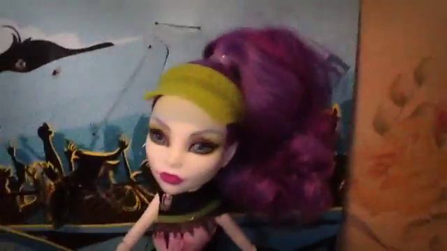 Monster High Ghoul sports Spectra Vondergeist Review!!! смотреть онлайн