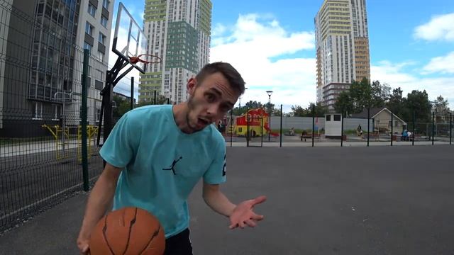 ТРЕНИРУЮ ДАНКИ / КАК ЗАБИТЬ ДАНК? КАК УВЕЛИЧИТЬ ПРЫЖОК? смотреть онлайн