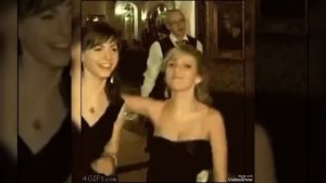 А девки попами виляют 👌💯😜