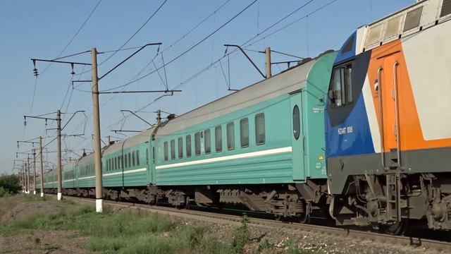 Электровоз KZ4AT-0005 с поездом 151 Алматы - Астана смотреть онлайн