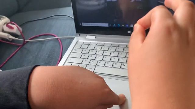 I’m playing Roblox InVision’s Web-Verse [ BETA] смотреть онлайн