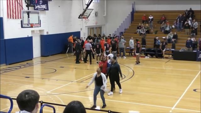 Basketball game suspended after fight between Onondaga, Corning community colleges смотреть онлайн