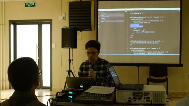 Progressive Web Apps - Сергей Пугачев | DevFest Siberia 2016 смотреть онлайн