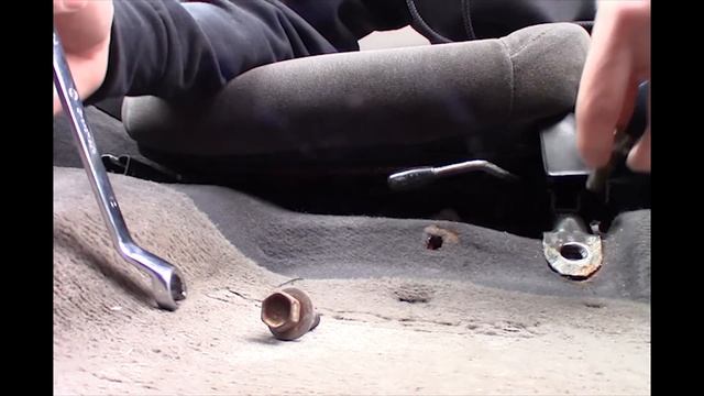 How to install aftermarket seats / Recaro / Buddy Club Seat rails