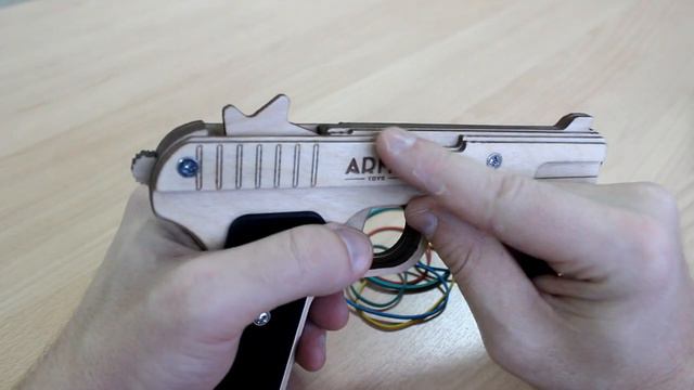 Обзор деревянного резинкострела "пистолет ТТ" от компании ARMA смотреть онлайн
