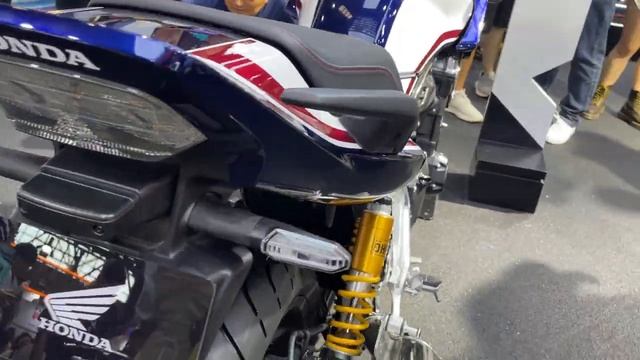 Honda CB1300 Super Bol D’or смотреть онлайн