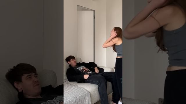 СДЕЛАЛ ФУТБОЛКУ С ФОТОГРАФИЕЙ ДЕВУШКИ? смотреть онлайн