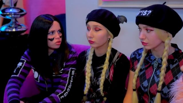 ЛУЧШИЙ ПОДАРОК ОТ ПАРНЯ ВАМПИРА!!! ЛИЧНЫЙ ДНЕВНИК МОНСТРА ТЕПЕРЬ В РУКАХ ФЛОРИДЫ ВАМПИРА!!! смотреть онлайн