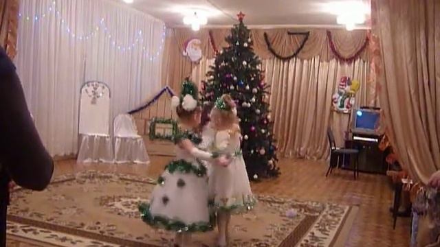 танец елочек смотреть онлайн