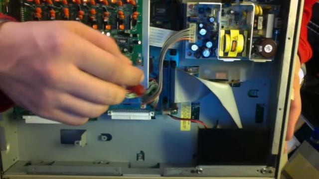 Akai MPC2000xl CF Drive Card Reader Install Tutorial (Compact Flash) смотреть онлайн