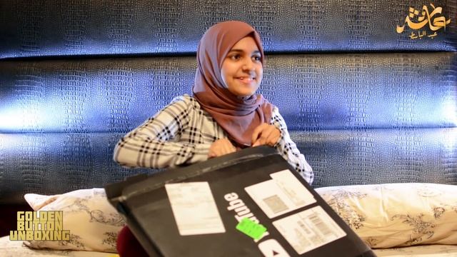 Unboxing Golden Button | Ayisha Abdul Basith смотреть онлайн