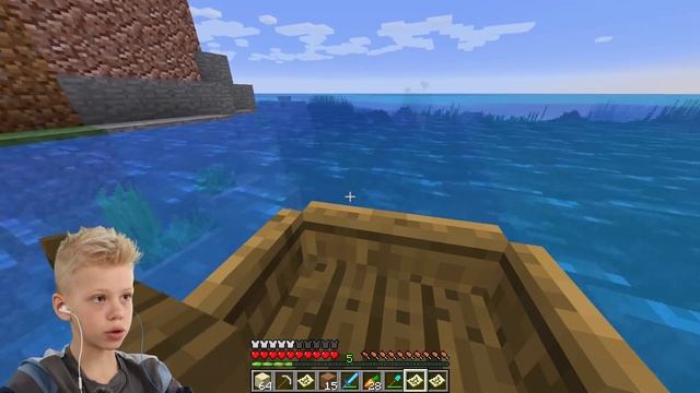 ВЫЖИВАНИЕ С ПАПОЙ В МАЙНКРАФТЕ Потеряли Все Вещи Зомби Апокалипсис в Minecraft смотреть онлайн