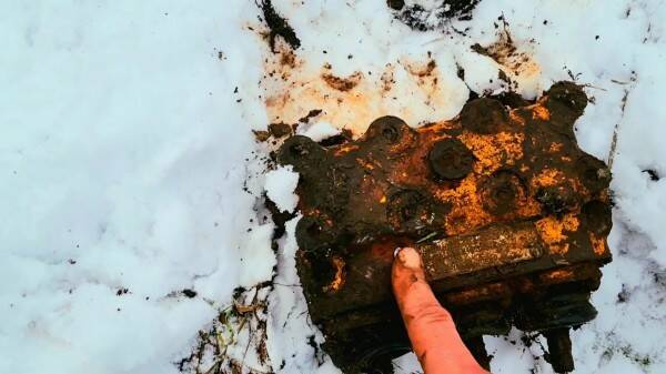 Копаю метел по зиме в полях, нашёл не копанное место! смотреть онлайн