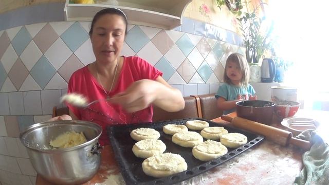 Наготовила пирогов из пяти начинок!!! смотреть онлайн