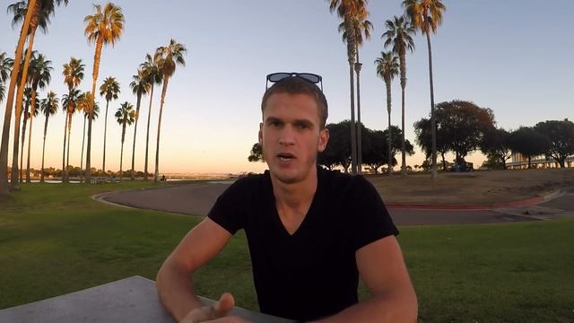 Работа и минимальная зарплата в США. Стоит ли ехать работать в соединенные штаты? смотреть онлайн