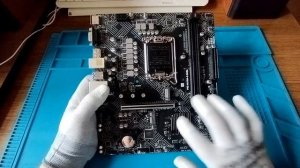 Распаковка и обзор материнской платы MSI PRO H610M-G под процессоры Intel (LGA1700) | Крупным плано