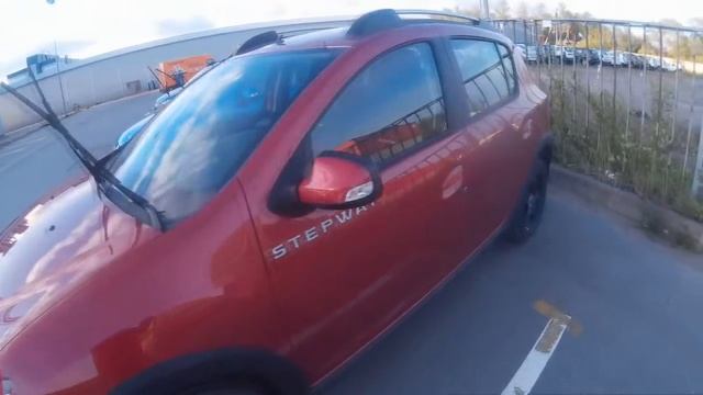 Облили машину кислотой. Сволочи!!!