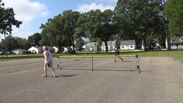 Webby Reviews the Boulder Insta Net - Portable Sports Net Review смотреть онлайн
