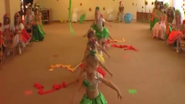 Танец с лентами в д\с №306 Одесса смотреть онлайн