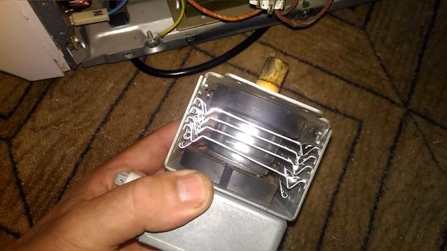 Ремонт микроволновки, серьезная неисправность магнетрона. смотреть онлайн