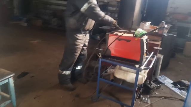 Ремонт начало расширения смотреть онлайн