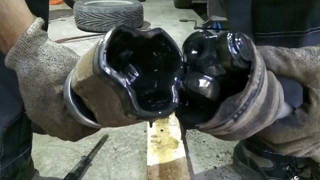 Как заменить подвесной подшипник Форд Фокус 2 , Мазда 3, Вольво S40. смотреть онлайн