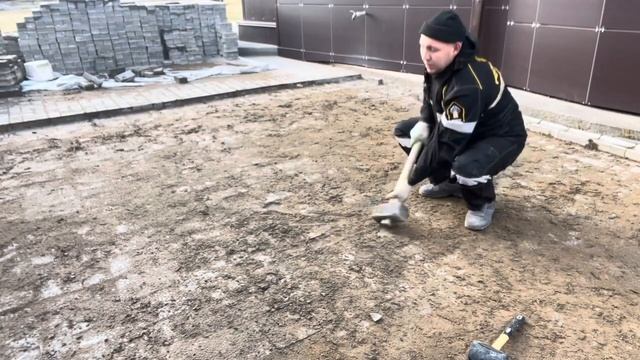 ПРОВЕРЯЕМ НА ПРОЧНОСТЬ ЦЕМЕНТНО ПЕСЧАННОЕ ОСНОВАНИЕ ЛЕЖАВШЕЕ ПОД ТРОТУАРНОЙ ПЛИТКОЙ(БРУСЧАТКОЙ) смотреть онлайн