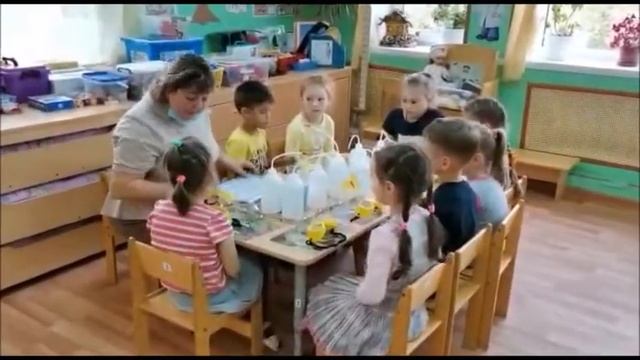 Открытое занятие с использованием STEM-технологий "Поможем Незнайке" смотреть онлайн