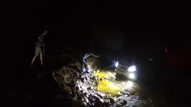 Где-то за Кегенем, дорога в горы. Ночь. Время 03:15, суббота 4 июня смотреть онлайн