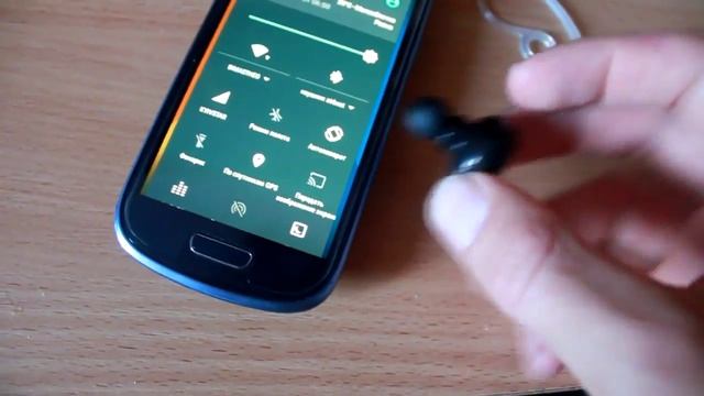 Bluetooth гарнитура Airbeats смотреть онлайн