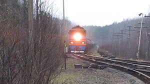 Тепловозы 2ТЭ116 БТС; дымящий тепловоз, спуск и подъём на станции Кеб