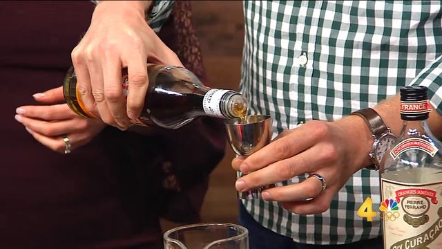 Nelson's Greenbrier Distillery Manhattans смотреть онлайн