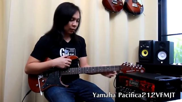 Yamaha Pacifica 212