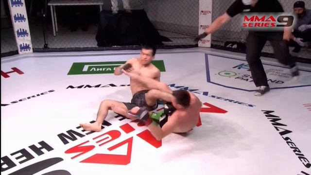 Красивый болевой приём от Григория Донцова/ММА Серия 9, Григорий Донцов - Бектурсун Кайыпназаров