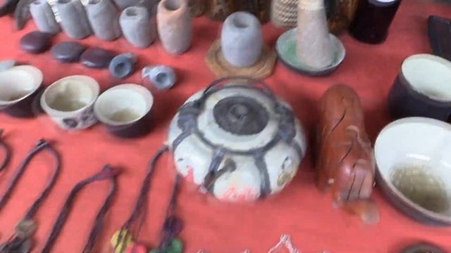 ЧТО СЕГОДНЯ ПИТЬ БУДЕМ? ЛАОС. ДЕРЕВНЯ ТКАЧЕЙ БАН САНГХАЙ (Ban Xang Hai. Laos) смотреть онлайн